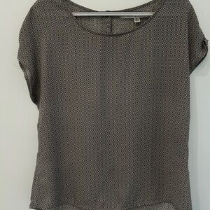 Max Studio Gray Patterned Short-Sleeve Blouse